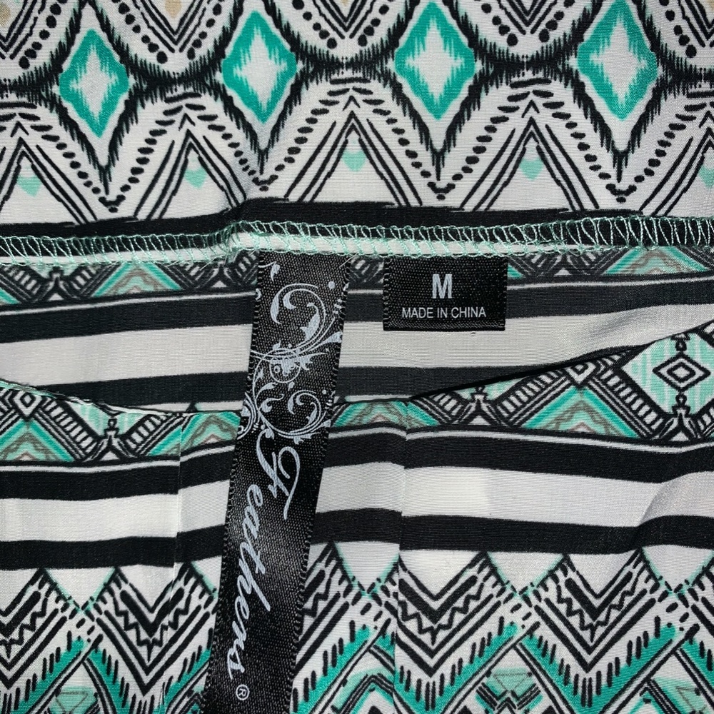 Patterned Dress - Picture 6 of 6